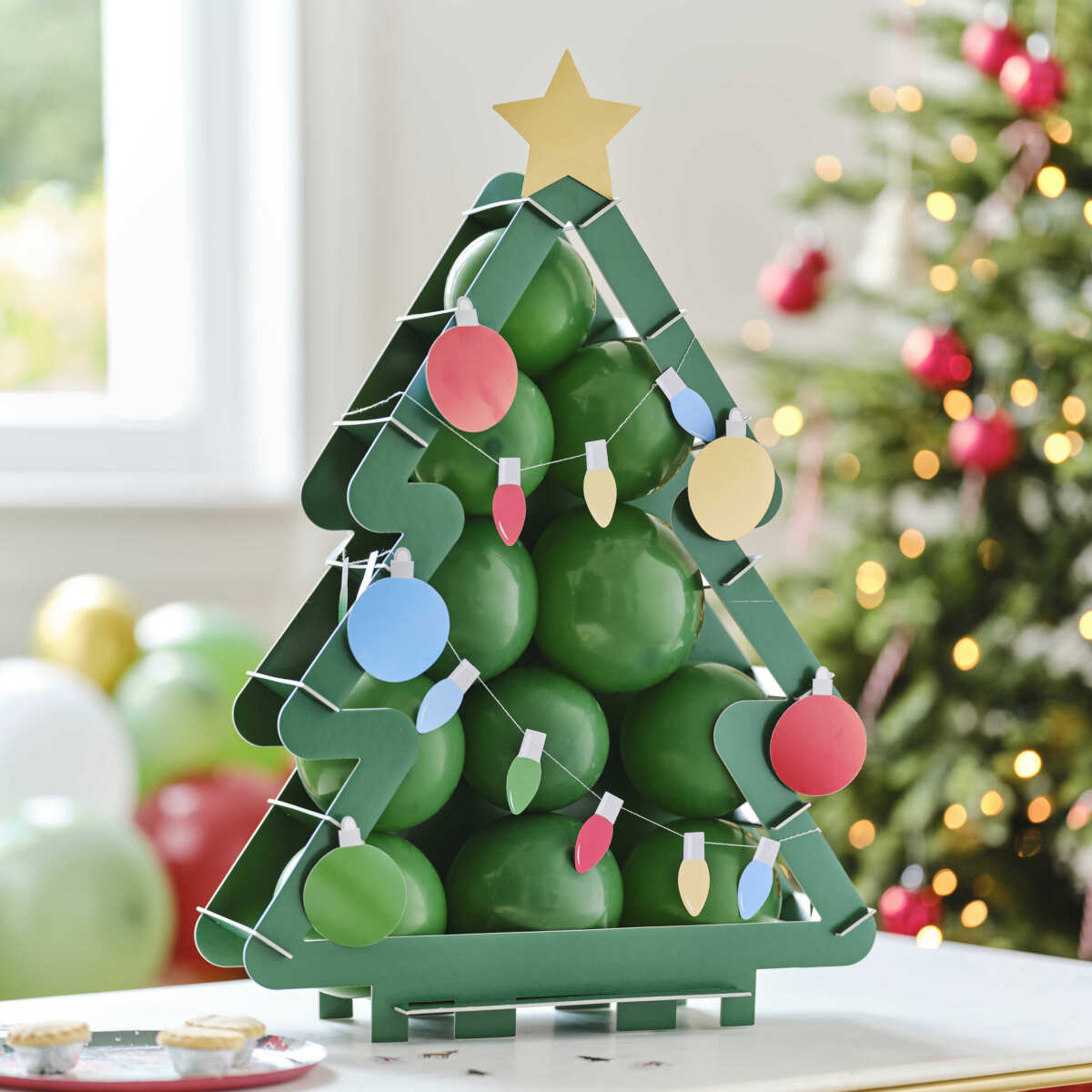 Novelty Christmas Tree Balloon Mosaic Kit - Image 3