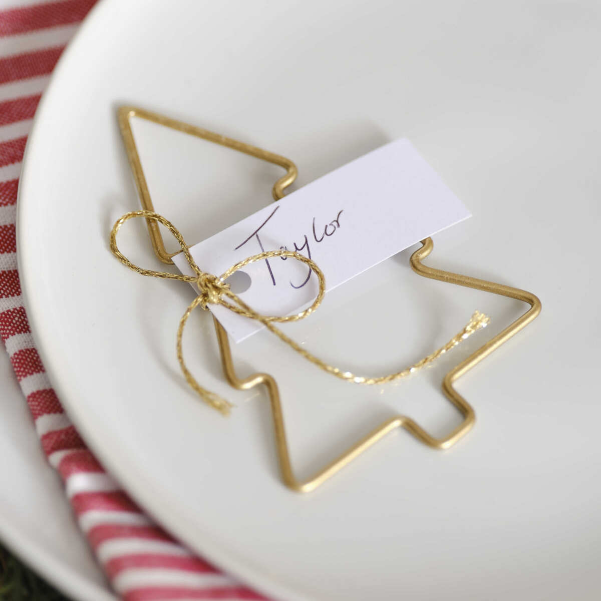 Gold Metal Tree Place Card Holders - Image 3